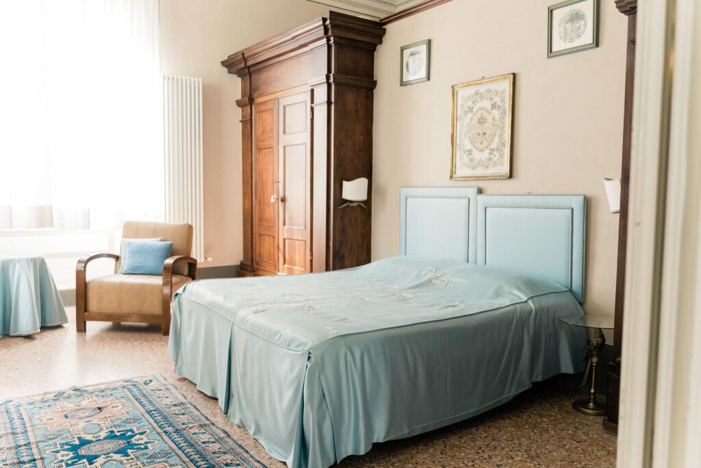 Lavishly furnished room with historic details in the luxury Tuscany villa, Il Castellaccio of Filettole.